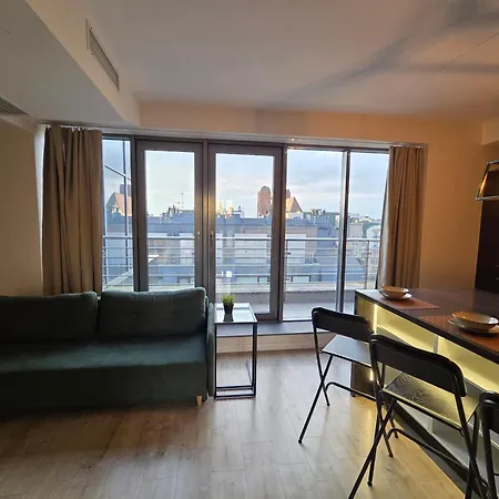 Centrum Krawiecka 1 アパート ヴロツワフ